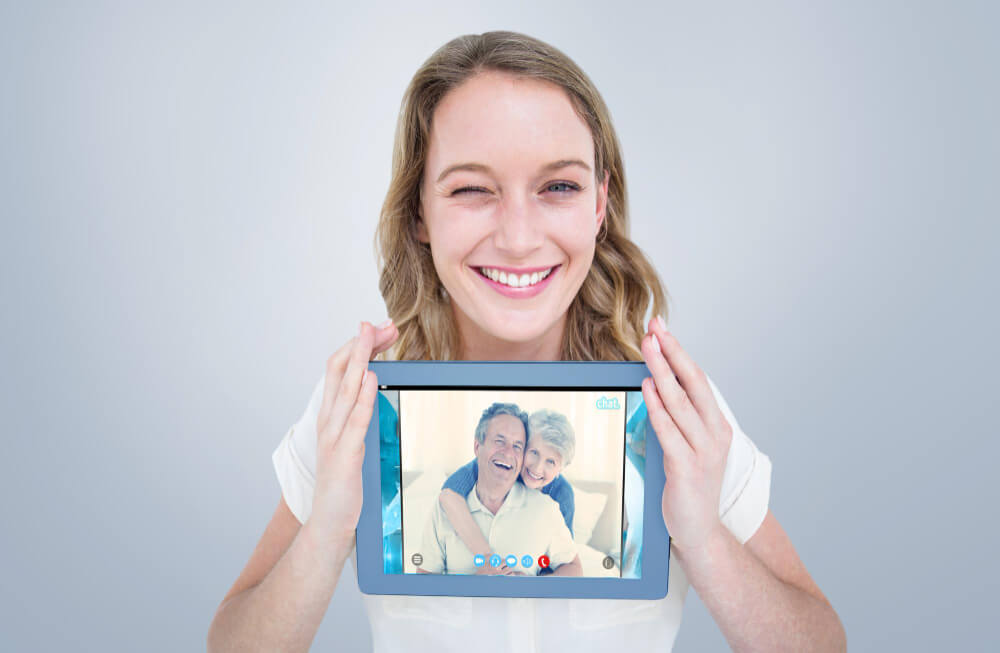 Professional virtual assistant showing screen communicating with virtual dental administration organizing appointments and administrative tasks for a dental office.